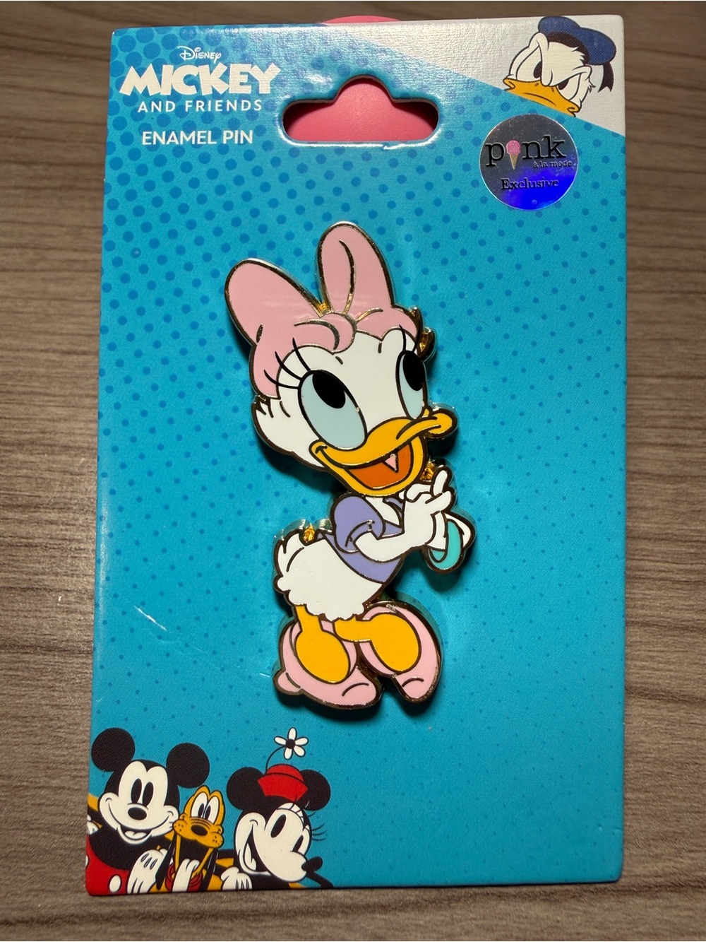 Disney Pins Daisy Duck